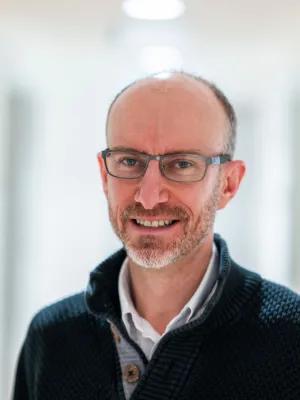 Dr David Noble