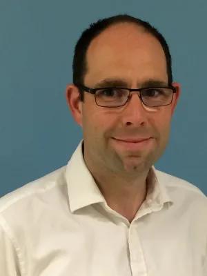 Dr Gordon Duncan